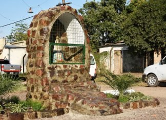 Donde antes había un minibasural, ahora hay una gruta de la Virgen de Itatí
