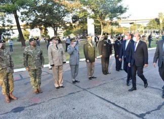 Emotivo acto por el Día de la Bandera Nacional encabezado por el intendente Eduardo Tassano y el vicegobernador Gustavo Canteros