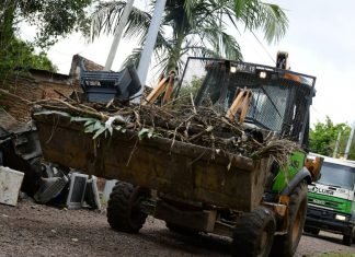 Operativo de descacharrado en el barrio Santa Rita norte y sur