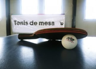 Clases gratuitas de tenis de mesa en el barrio Independencia