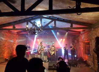 La edición más multitudinaria de esta década rockeada