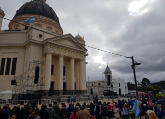 Miles de peregrinos se preparan para celebrar el 123° Aniversario de la Coronación Pontificia de Nuestra Señora de Itatí